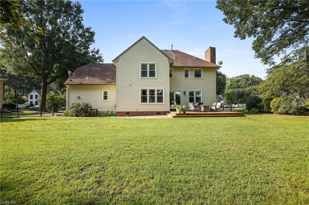 1004 Fairway Dr Property Photo 38