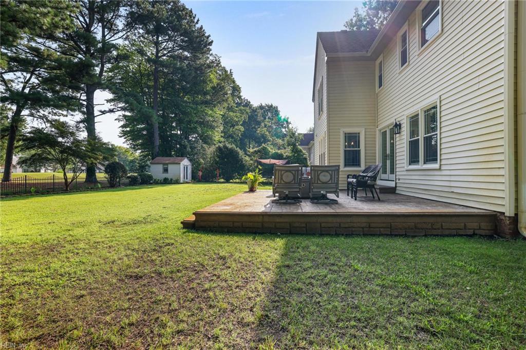 1004 Fairway Dr Property Photo 40