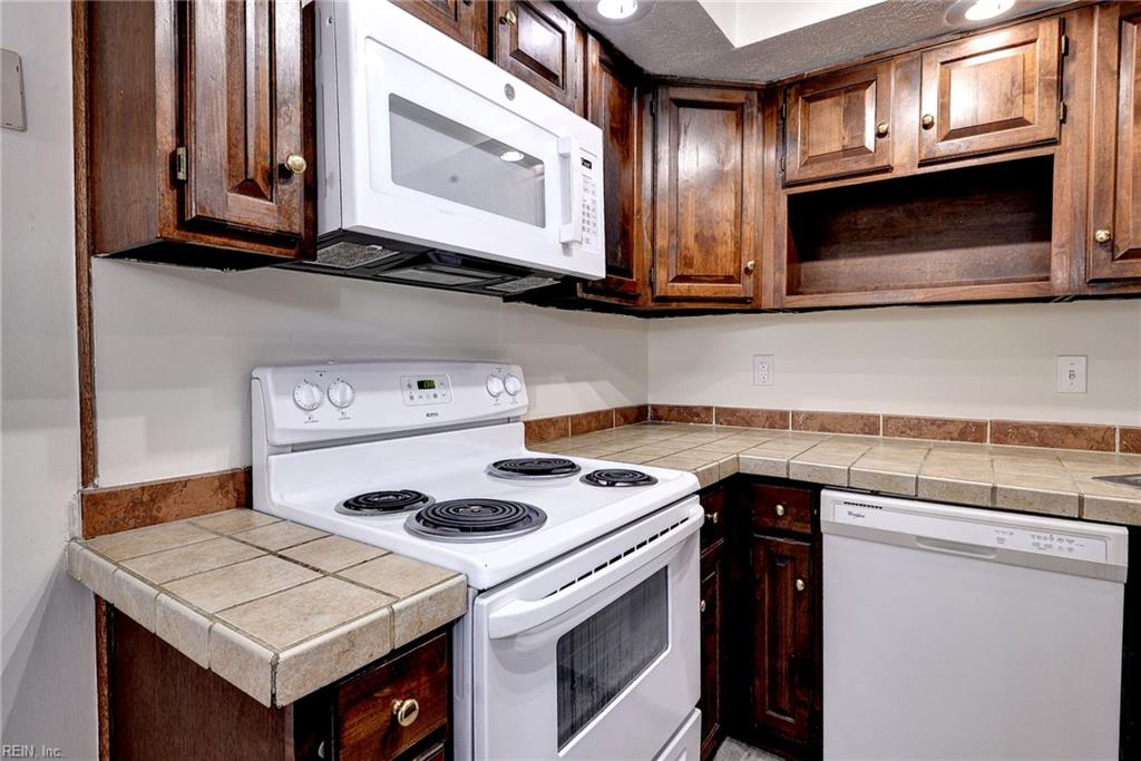 101 Burnt Bridge Way Property Photo 14