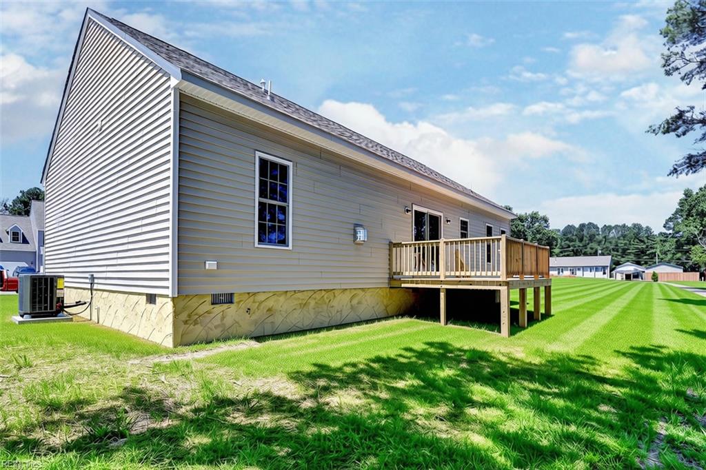 327 Pointers Dr Property Photo 3