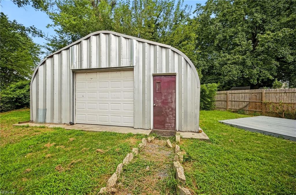 2705 Verell St Property Photo 27
