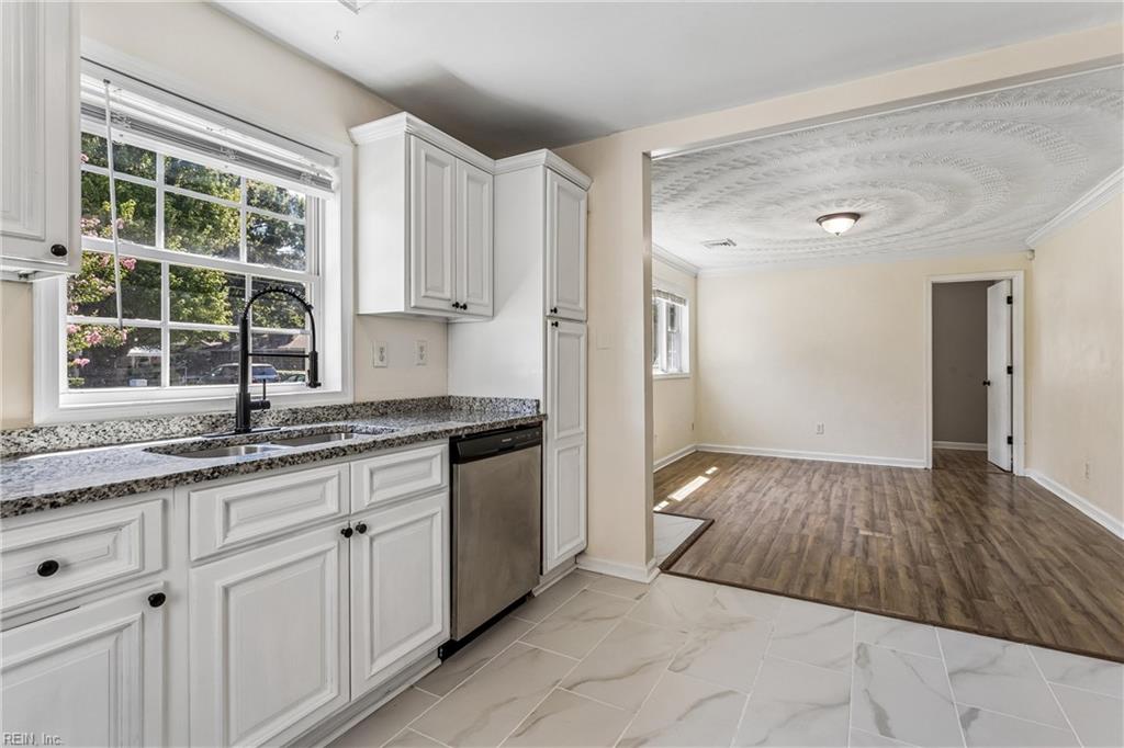 1810 Martin Ave Property Photo 3