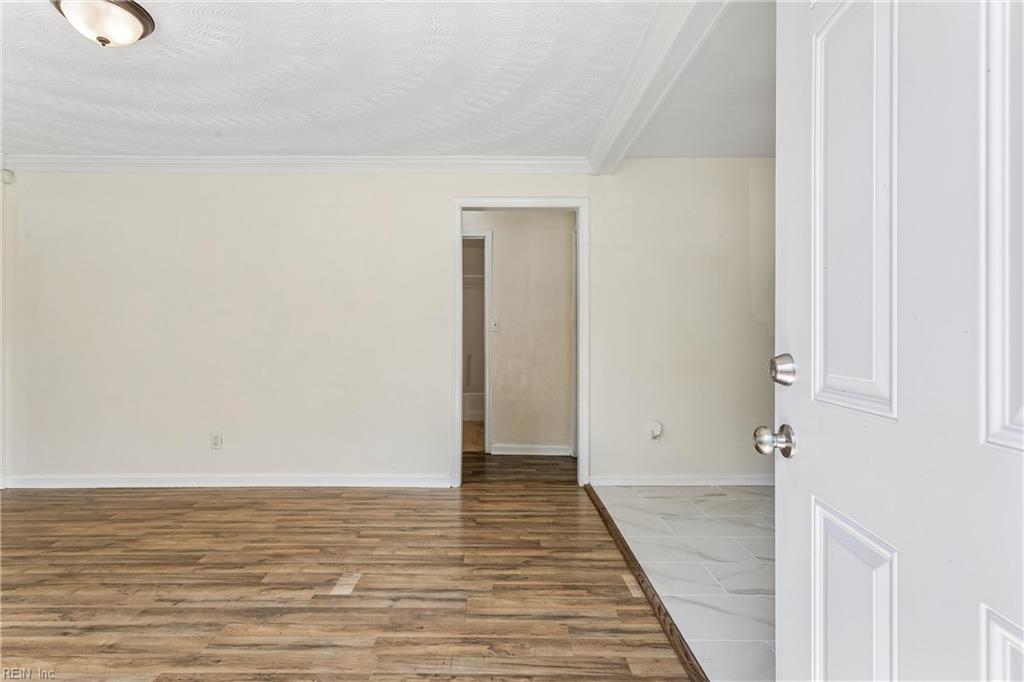 1810 Martin Ave Property Photo 6