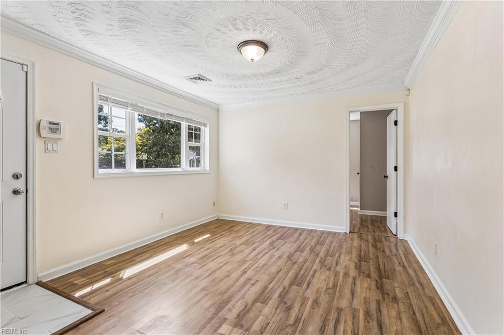 1810 Martin Ave Property Photo 7