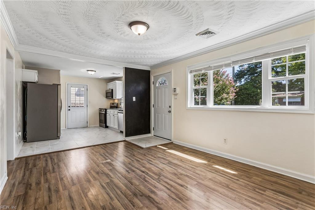 1810 Martin Ave Property Photo 11