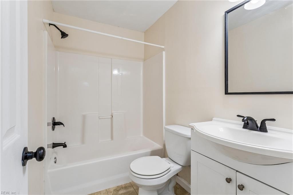 1810 Martin Ave Property Photo 23