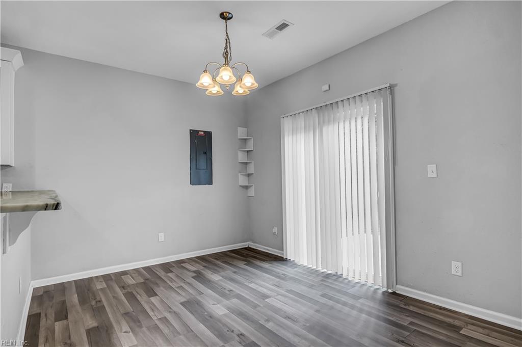 425 Culloden St Property Photo 8