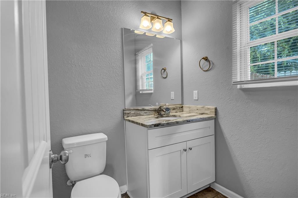 425 Culloden St Property Photo 10