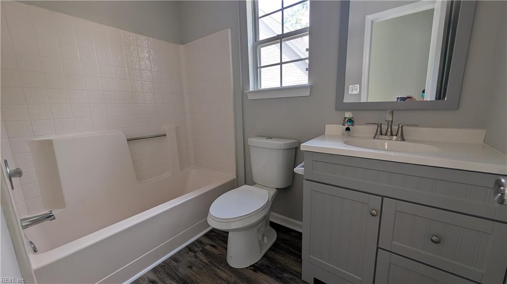 12912 Daybreak Cir Property Photo 5