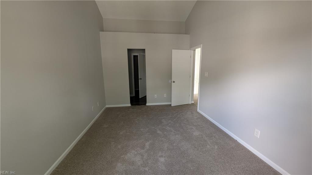 12912 Daybreak Cir Property Photo 8