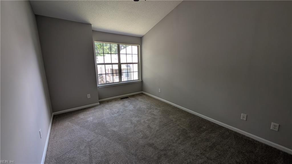 12912 Daybreak Cir Property Photo 9