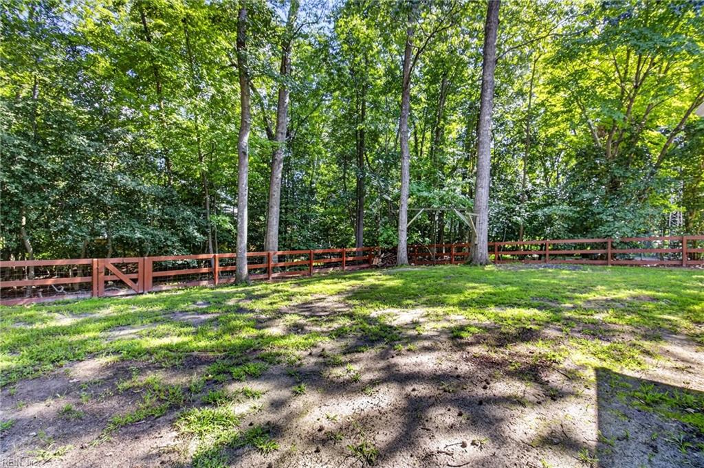 302 Buckingham Way Property Photo 42