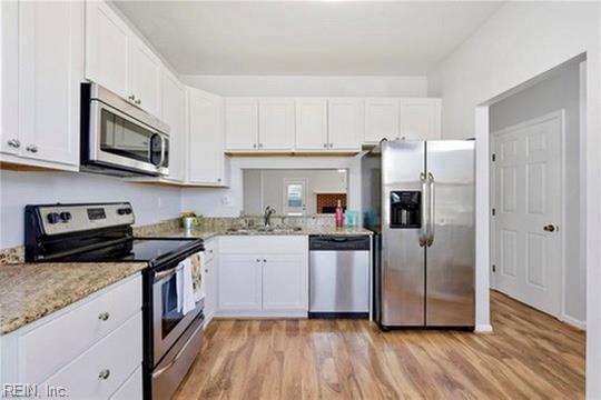 1213 Killington Sq Property Photo 18