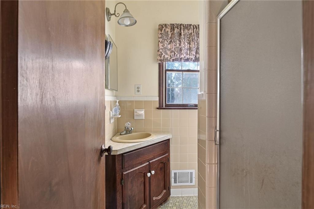 4624 Westborough Dr Property Photo 23