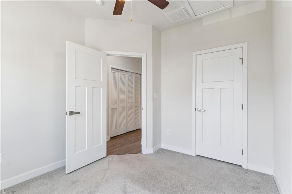 557 Westport St Property Photo 35