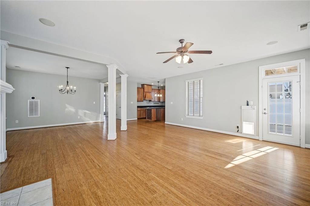 928 12th St Property Photo 10