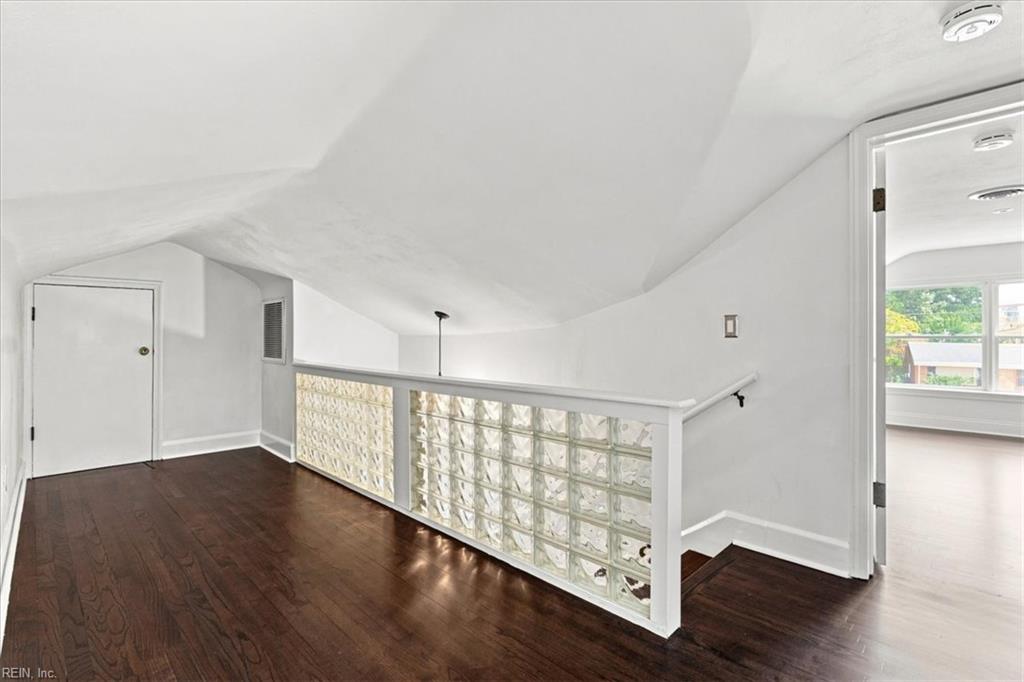 3040 Edinburgh Dr Property Photo 22