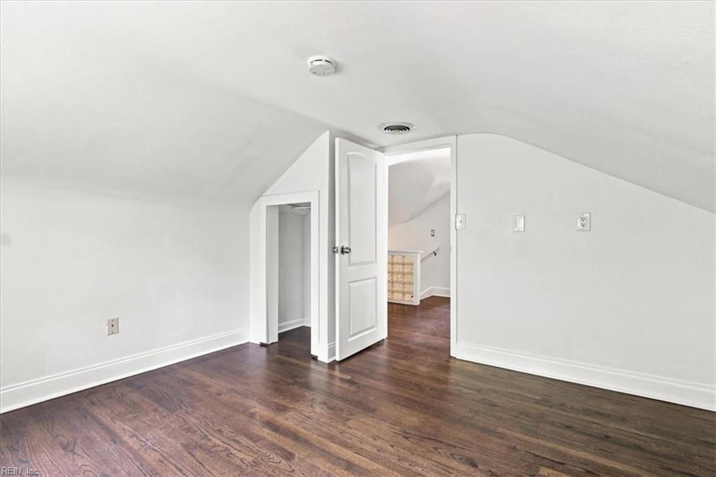 3040 Edinburgh Dr Property Photo 24