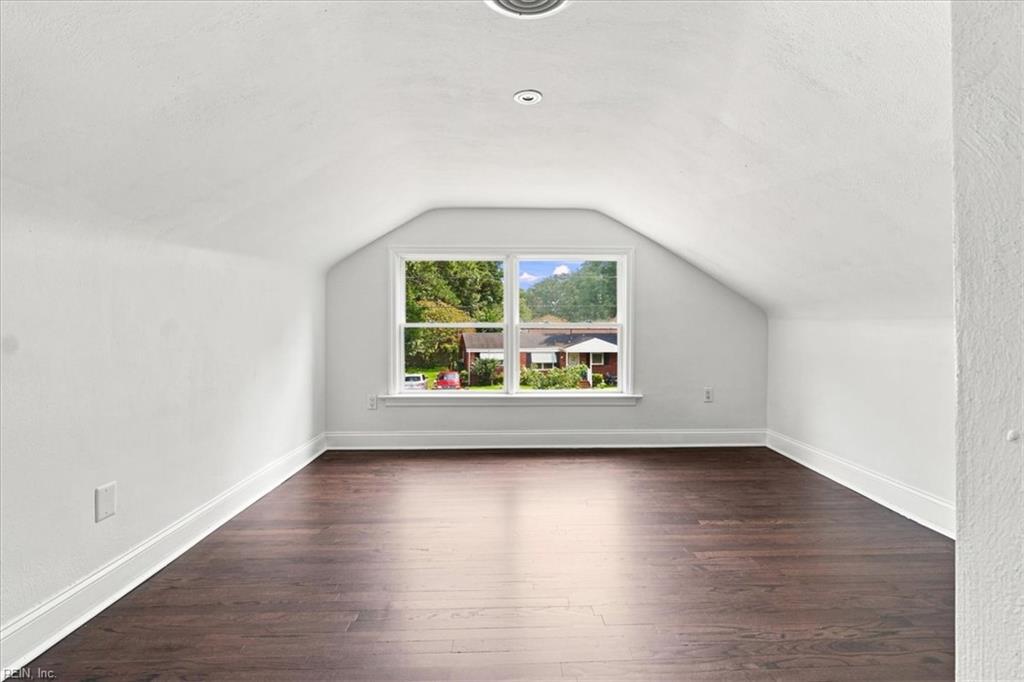 3040 Edinburgh Dr Property Photo 26