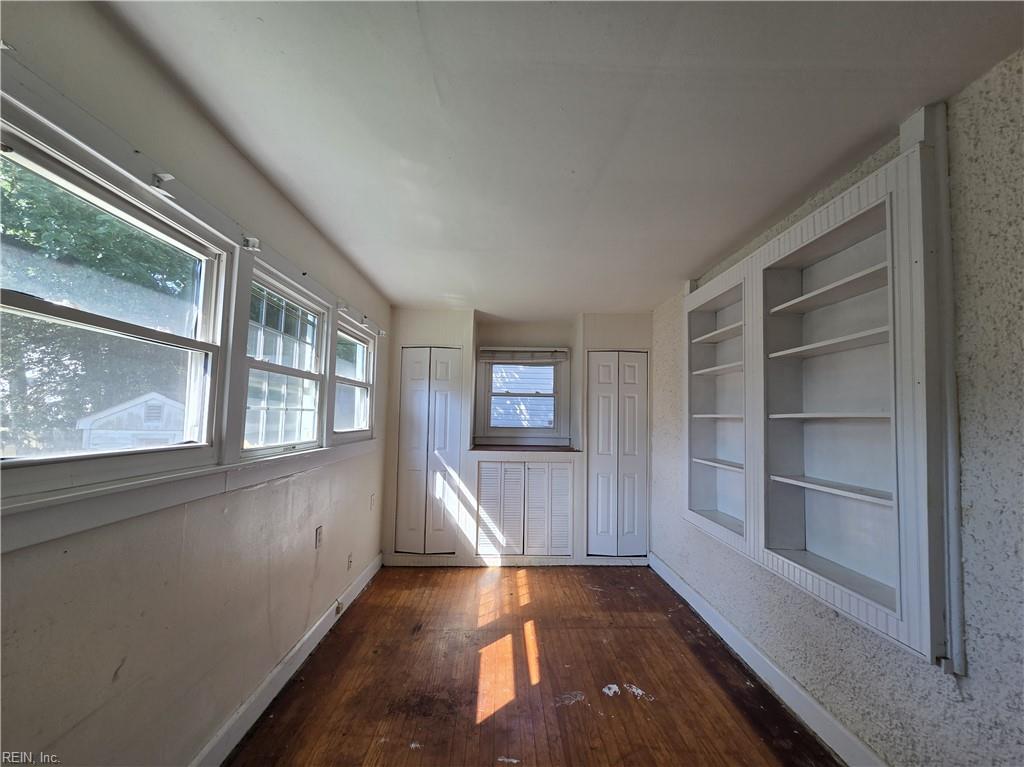 232 53rd St Property Photo 16