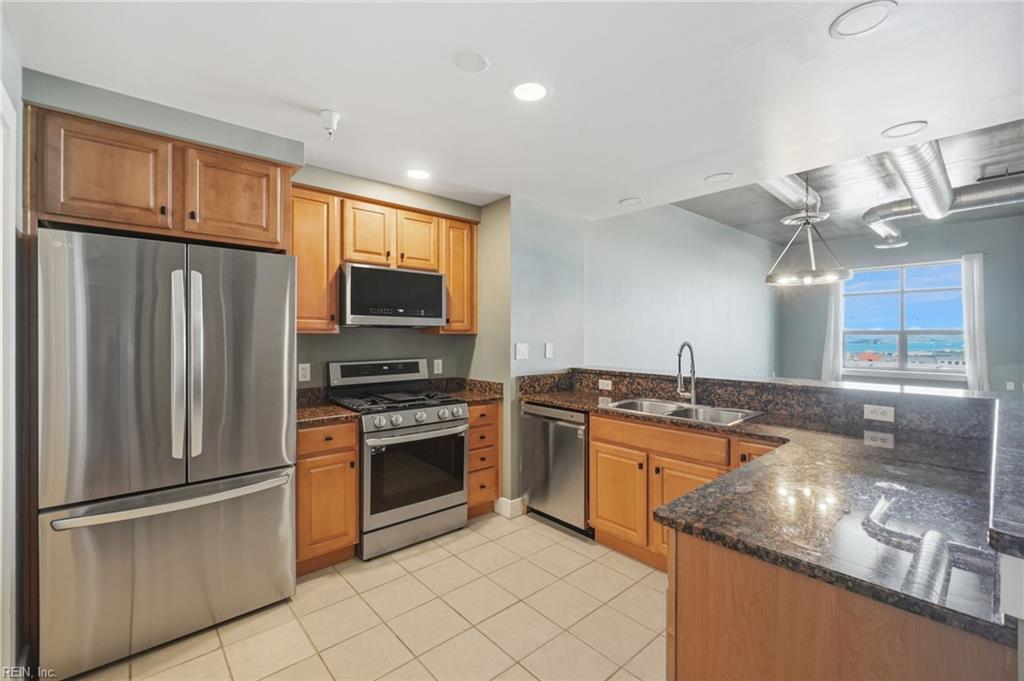 123 College Pl Property Photo 15