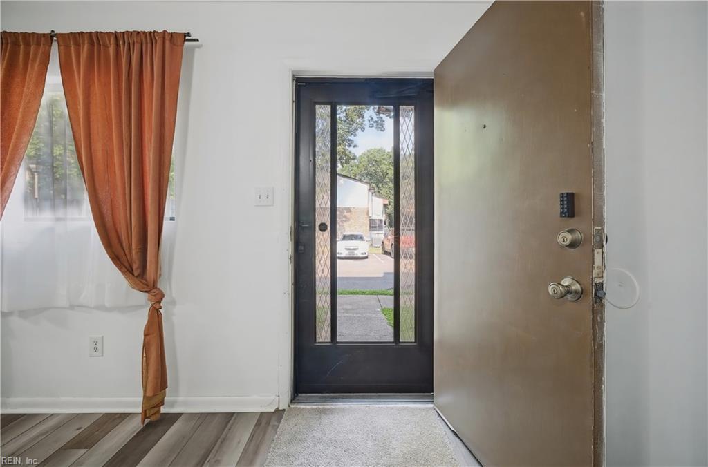 1274 Pacifica Ct Property Photo 5