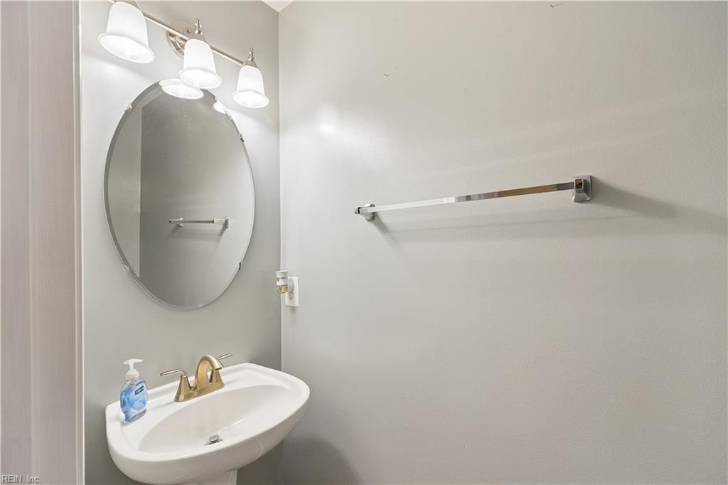 9741 Plaskett Forest Ln Property Photo 20
