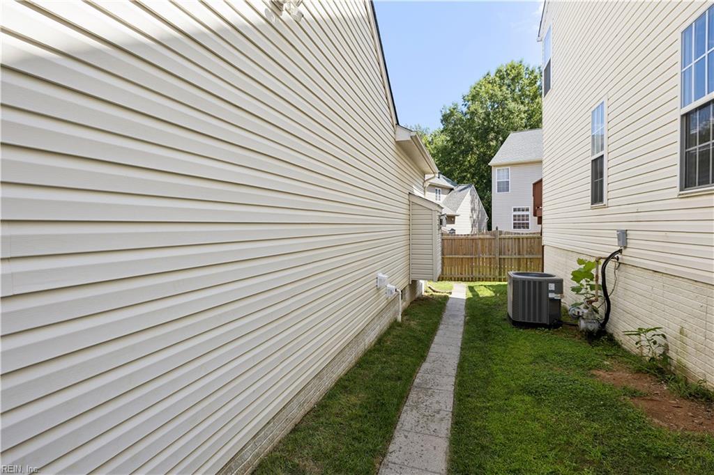 9741 Plaskett Forest Ln Property Photo 42