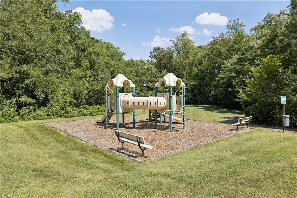 9741 Plaskett Forest Ln Property Photo 48