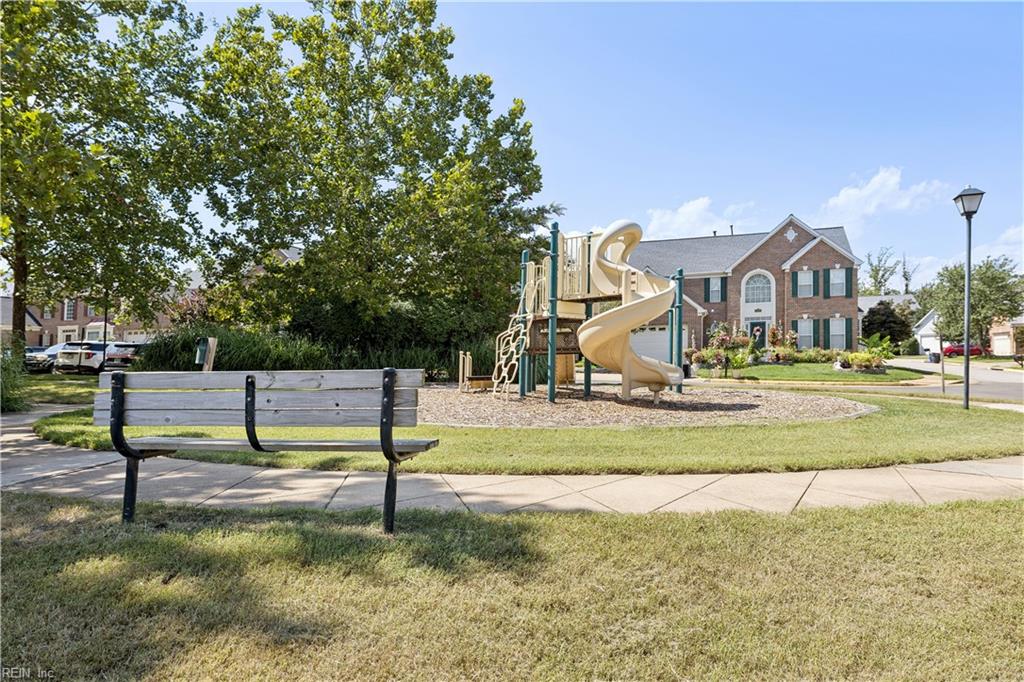 9741 Plaskett Forest Ln Property Photo 49