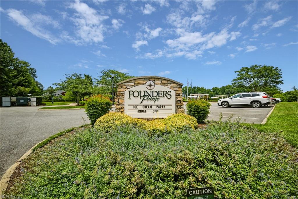 304 Founders Pointe Trl Property Photo 36