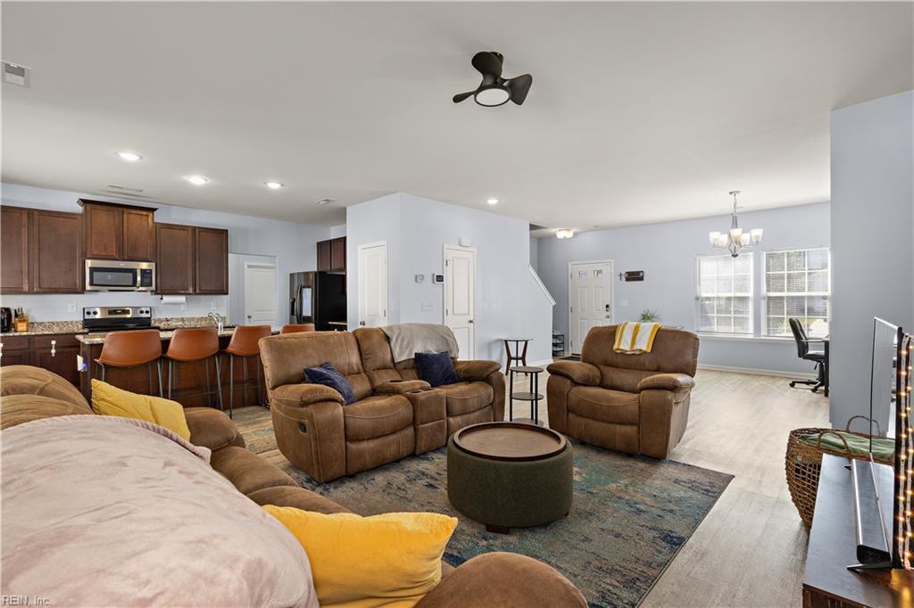 121 American Way Property Photo 2