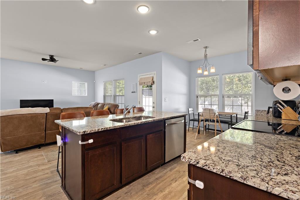 121 American Way Property Photo 5