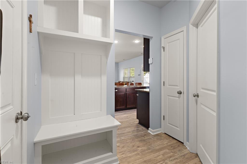 121 American Way Property Photo 6