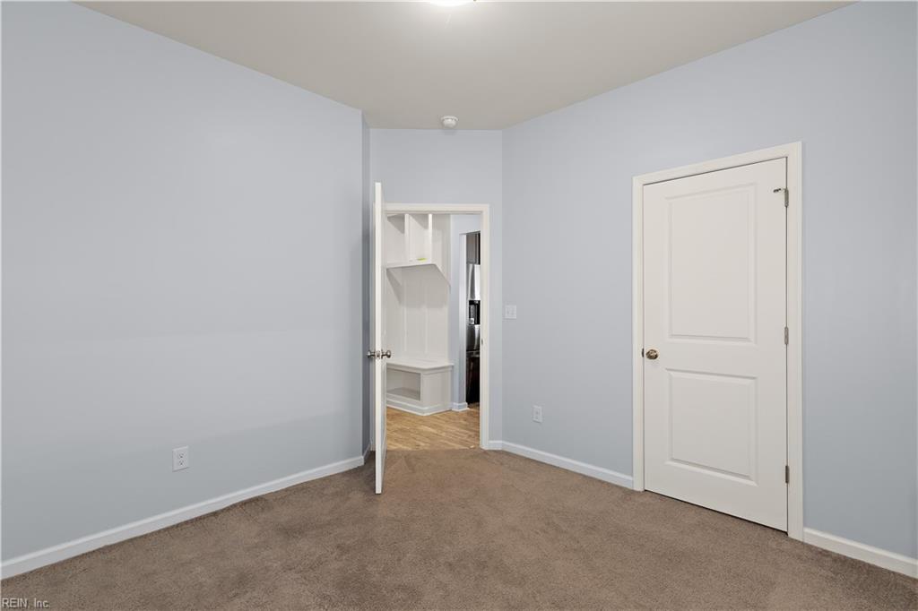 121 American Way Property Photo 7