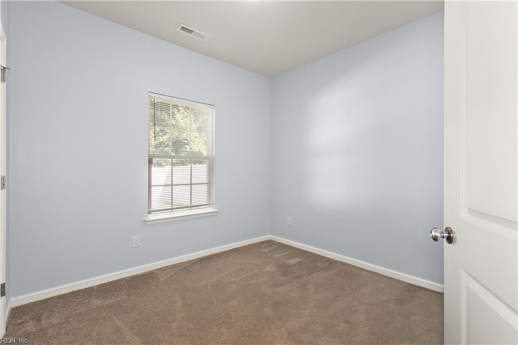 121 American Way Property Photo 8