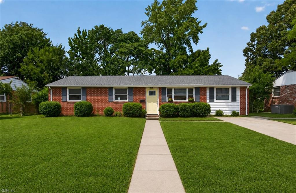 1919 Seward Dr Property Photo 2