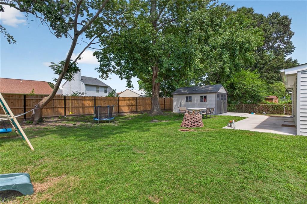 1919 Seward Dr Property Photo 22
