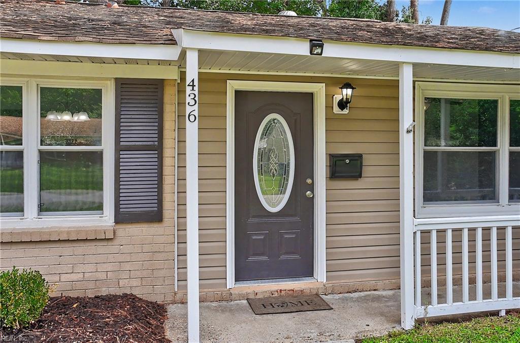 436 Dauphin Ln Property Photo 3