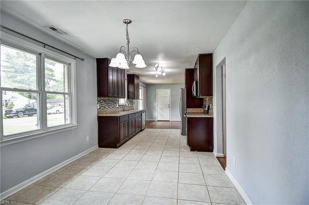 436 Dauphin Ln Property Photo 25