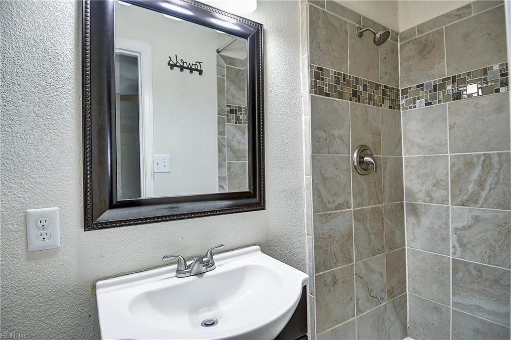 436 Dauphin Ln Property Photo 37