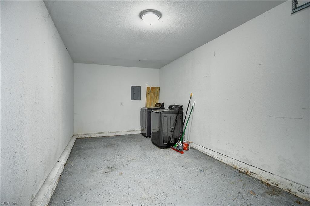 436 Dauphin Ln Property Photo 38