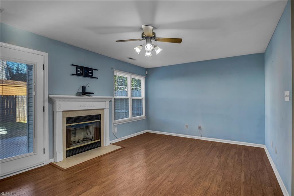 1825 Maple Shade Ct Property Photo 4