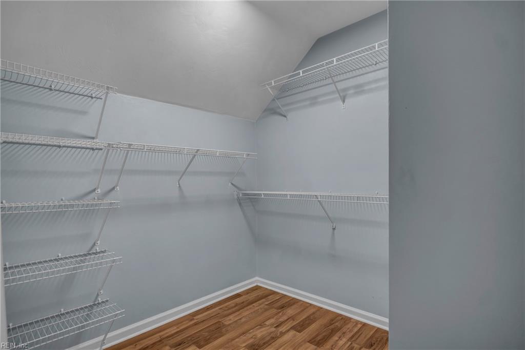 1825 Maple Shade Ct Property Photo 17