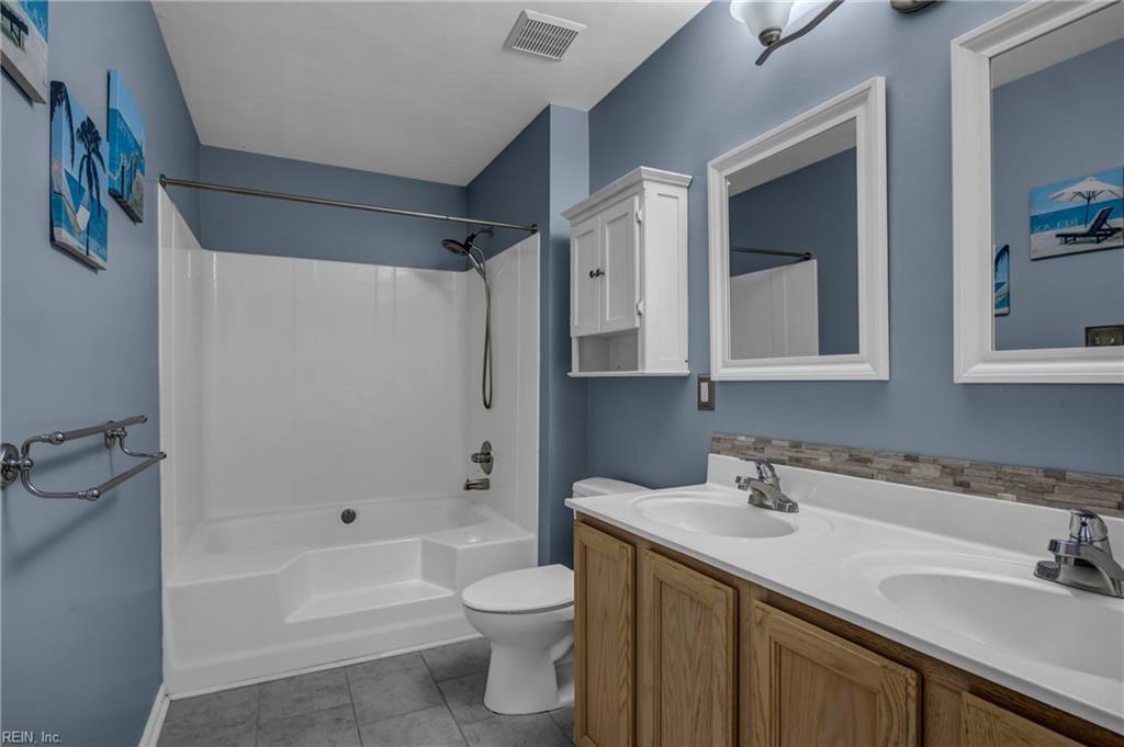 1825 Maple Shade Ct Property Photo 18
