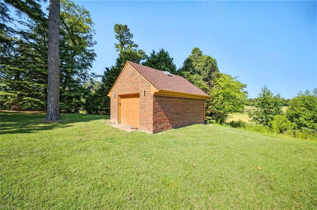 5853 Bernhowe Manor Ln Property Photo 43