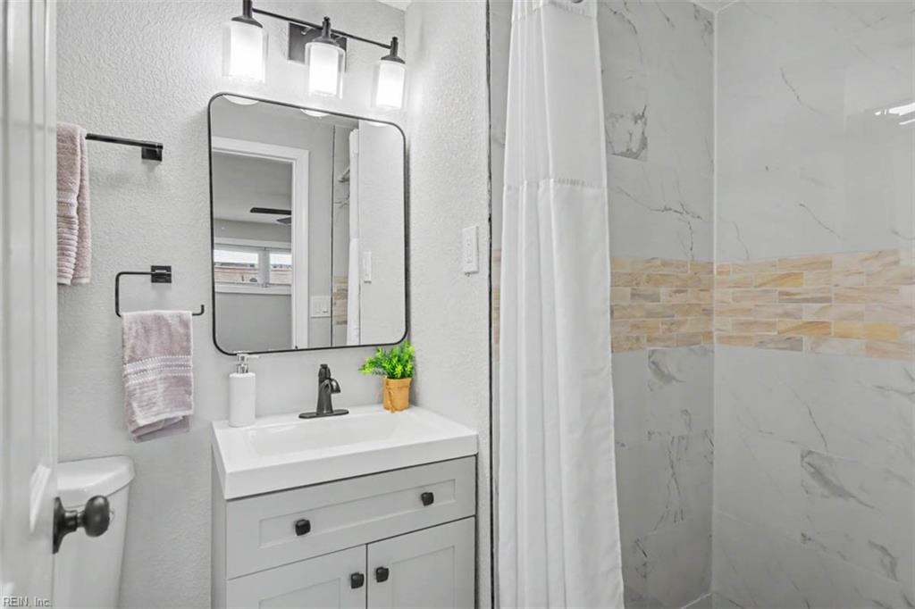 5201 Carolanne Dr Property Photo 17