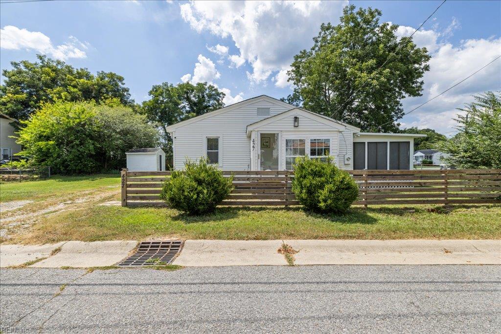 427 Linden Ave Property Photo 1
