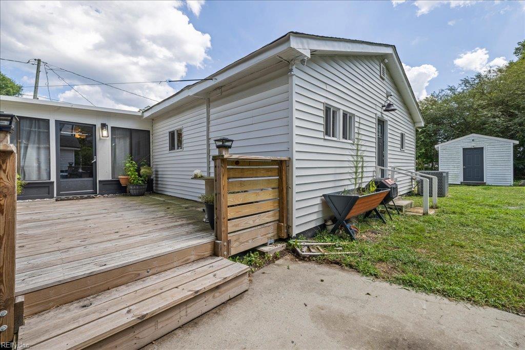 427 Linden Ave Property Photo 26