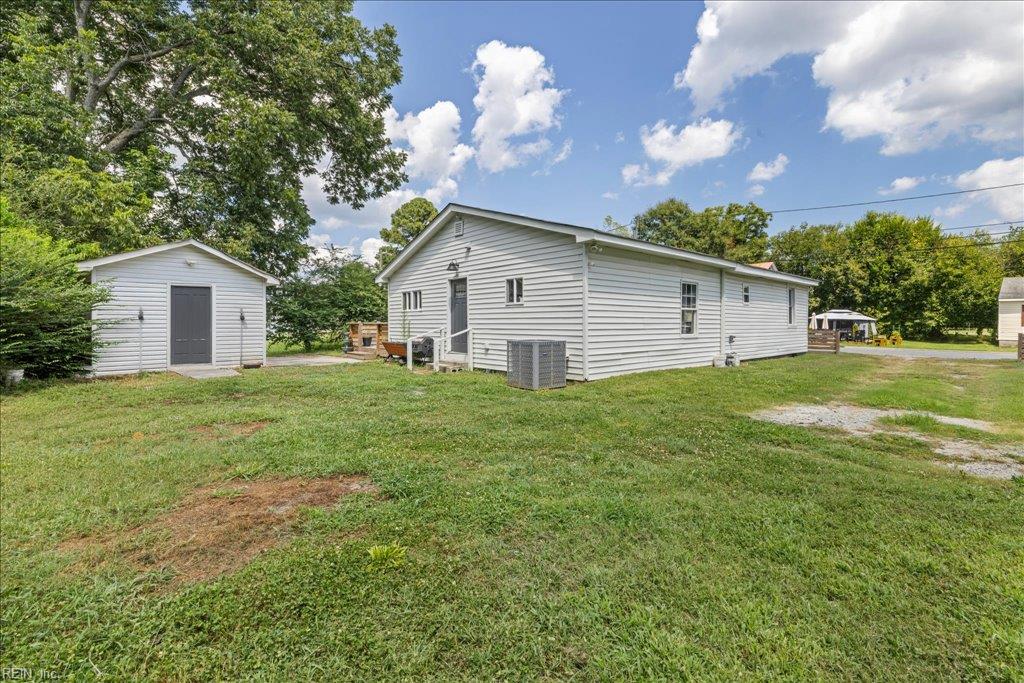 427 Linden Ave Property Photo 30
